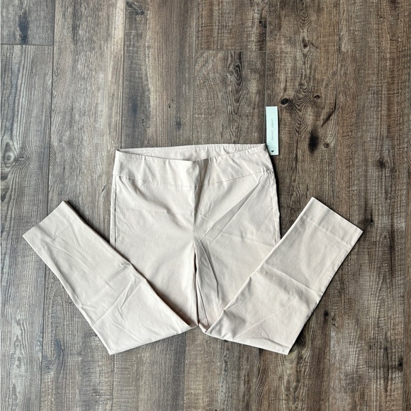 NEW Larry Levine Slim Ankle Length Pull On Slacks Women's Size Large - Picture 1 of 12